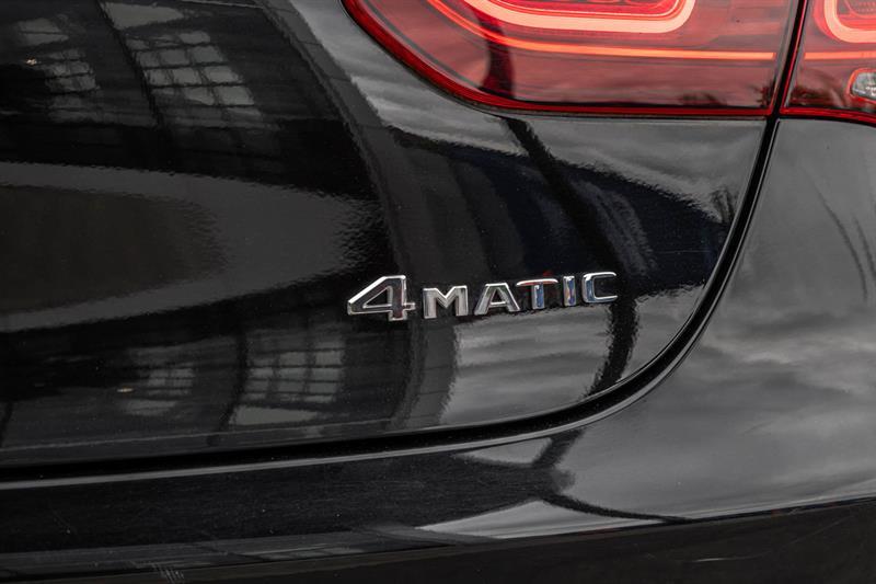 2022 Mercedes-Benz GLC - Image 16
