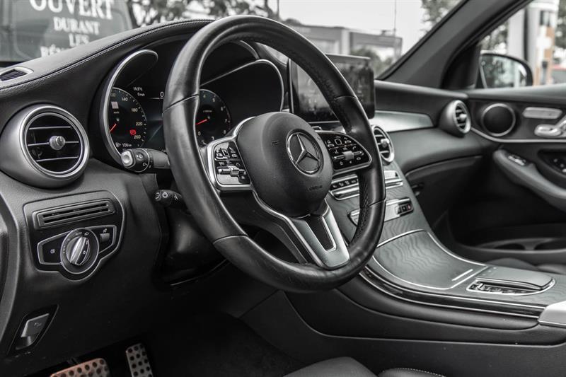 2022 Mercedes-Benz GLC - Image 24