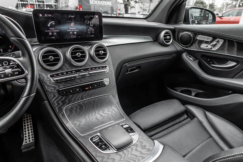 2022 Mercedes-Benz GLC - Image 31