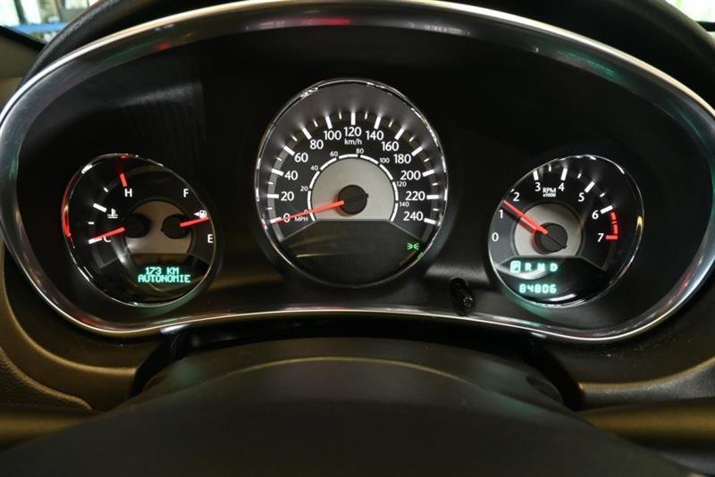 2013 Chrysler 200 - Image 19