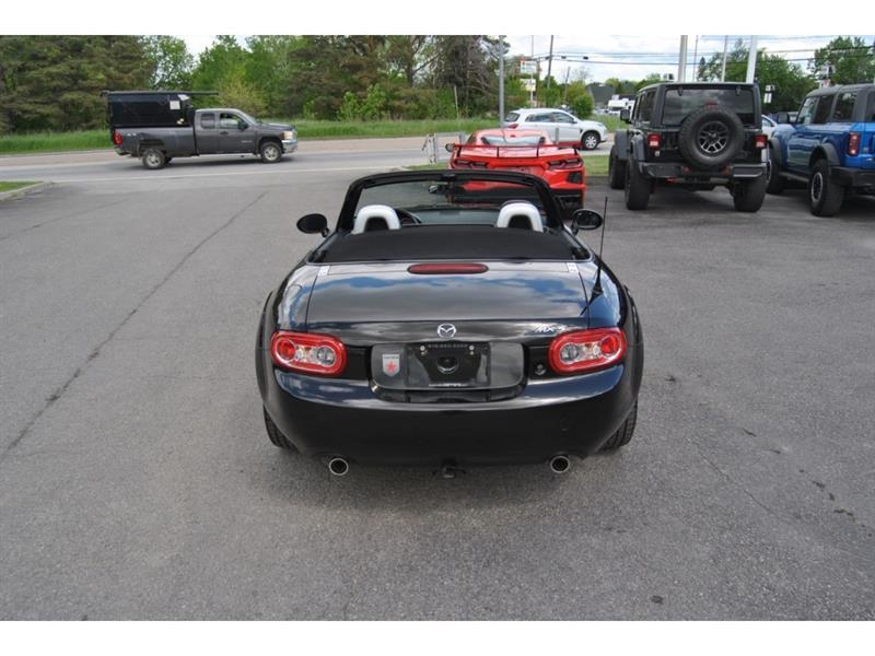 2011 Mazda Miata - Image 7