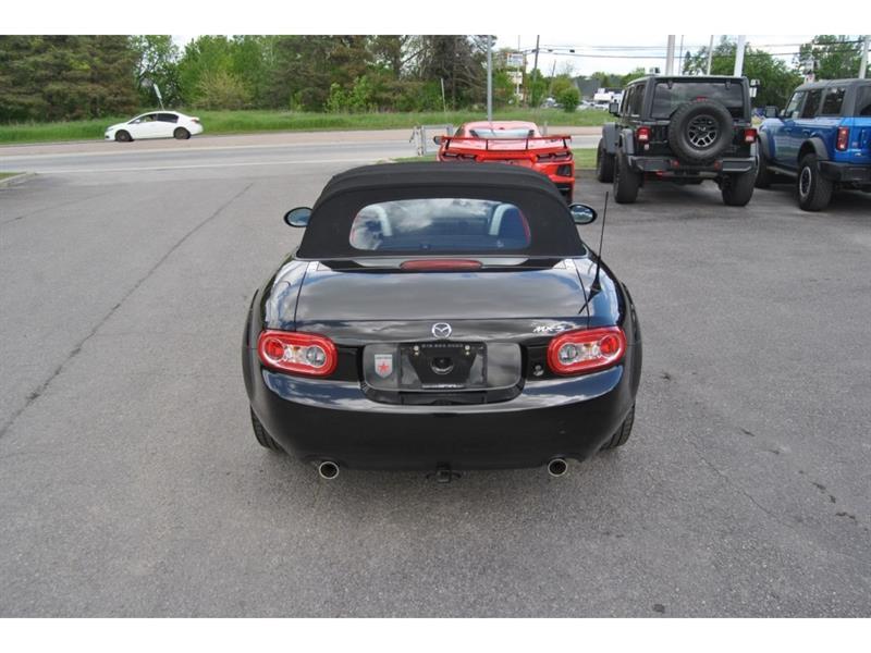 2011 Mazda Miata - Image 8