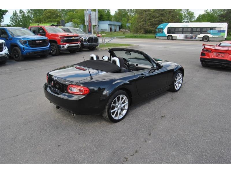 2011 Mazda Miata - Image 9