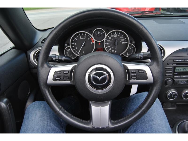 2011 Mazda Miata - Image 20