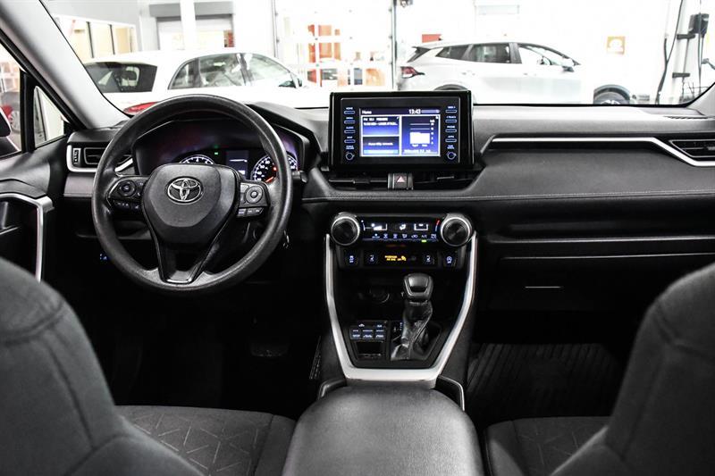 2021 Toyota RAV4 - Image 20