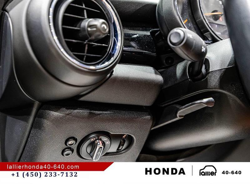 2019 Mini Convertible - Image 20