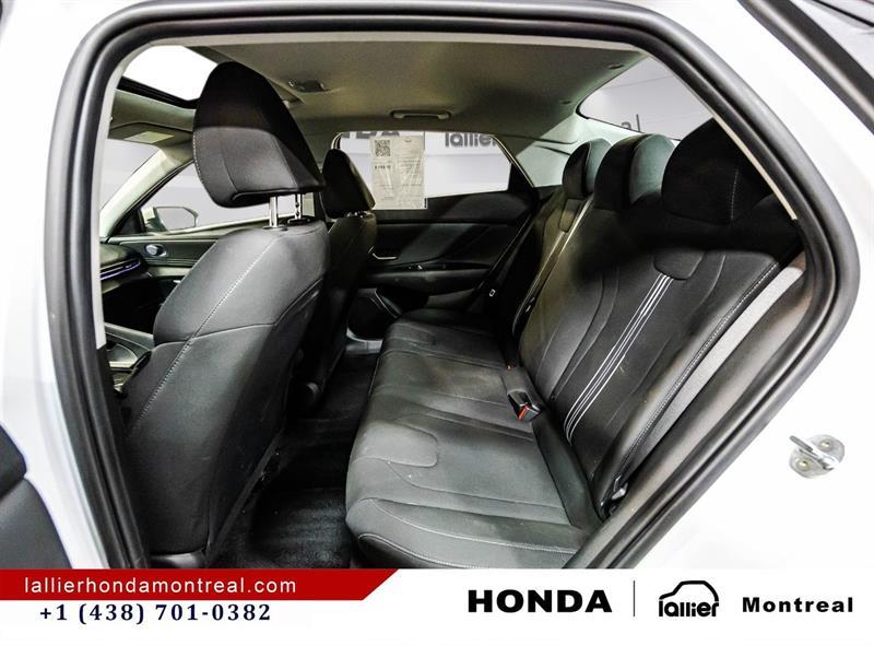 2023 Hyundai Elantra - Image 14