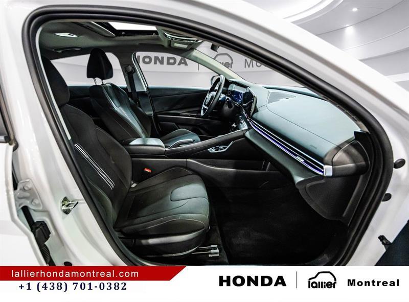 2023 Hyundai Elantra - Image 18