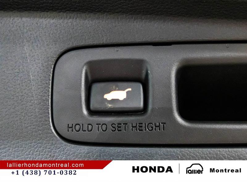 2025 Honda CR-V - Image 16