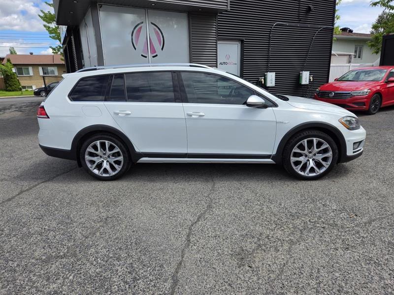 2019 Volkswagen Golf - Image 10