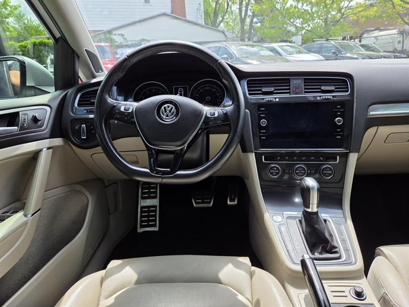 2019 Volkswagen Golf - Image 15