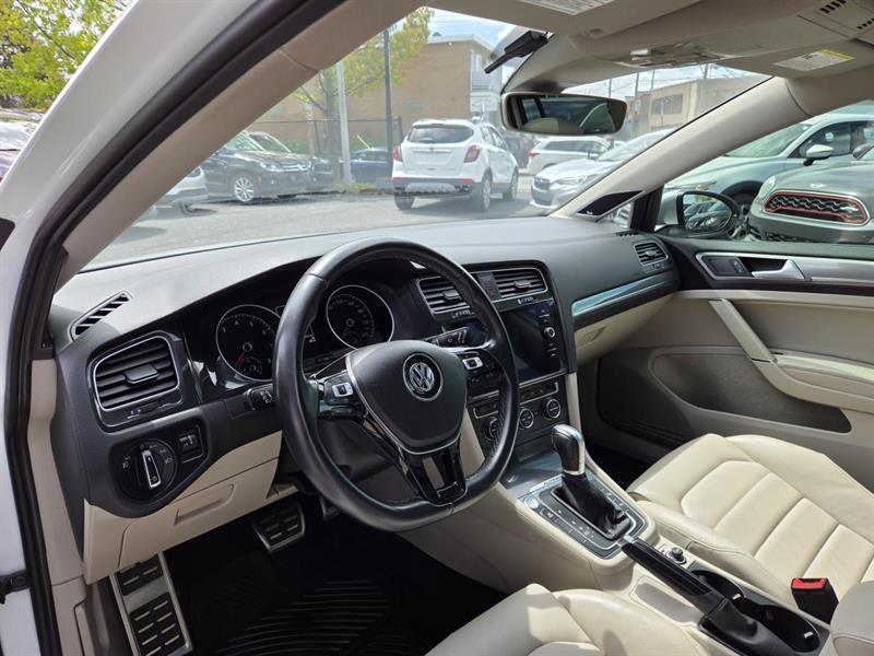 2019 Volkswagen Golf - Image 16
