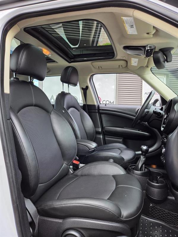 2014 Mini Countryman - Image 11