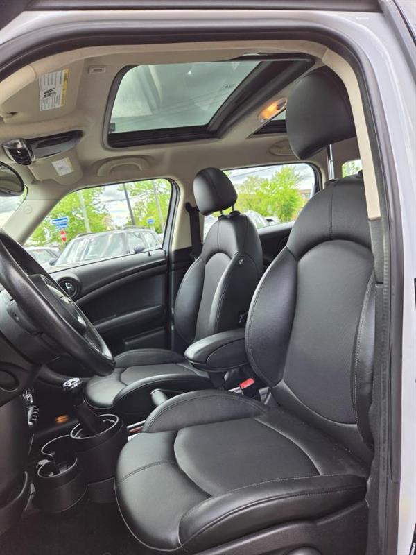 2014 Mini Countryman - Image 16