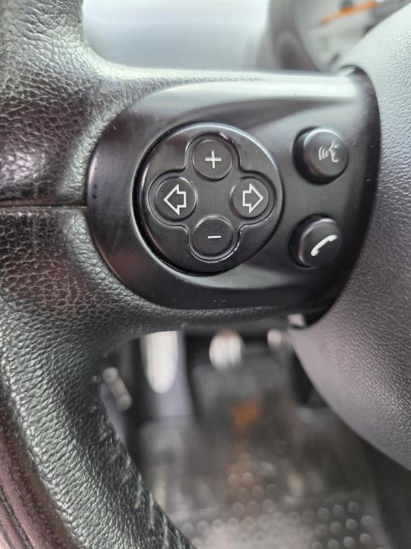 2014 Mini Countryman - Image 18