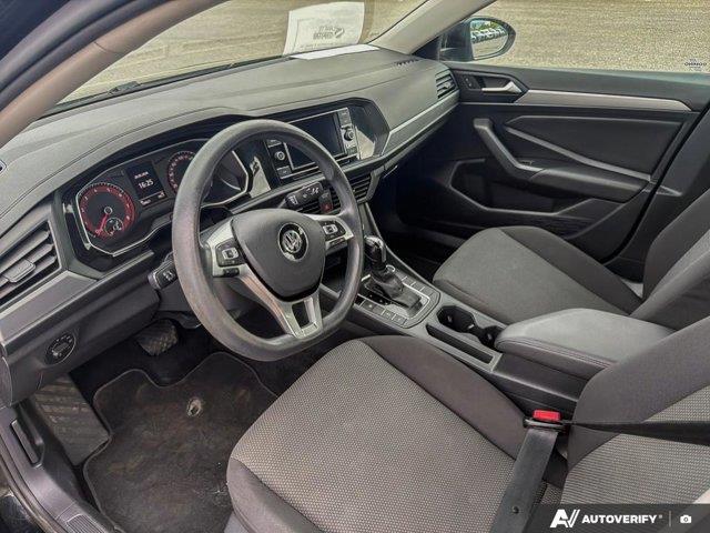 volkswagen Jetta 2019 - 16
