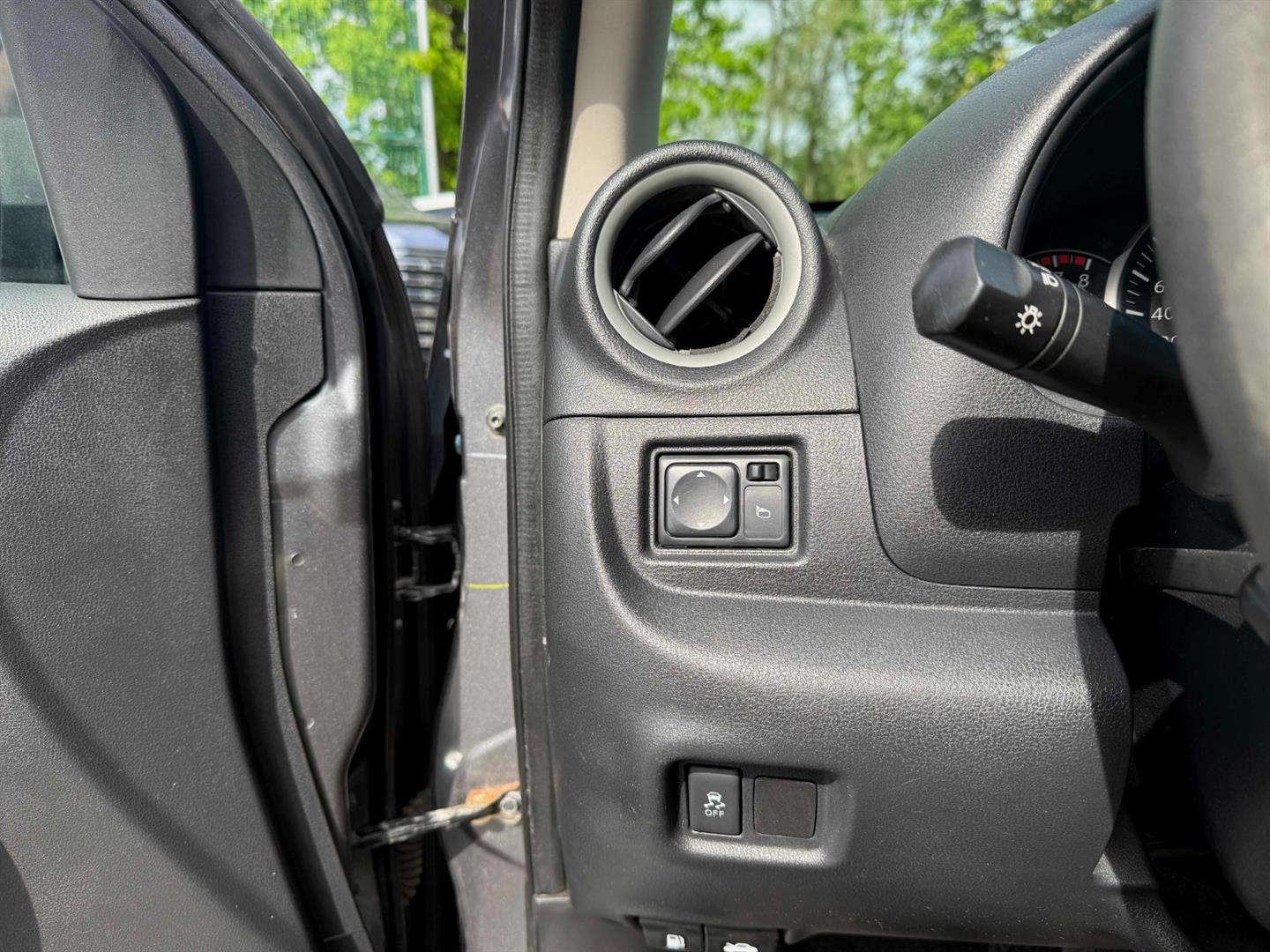 nissan Micra 2017 - 24