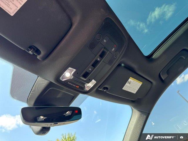 audi Q3 2021 - 24