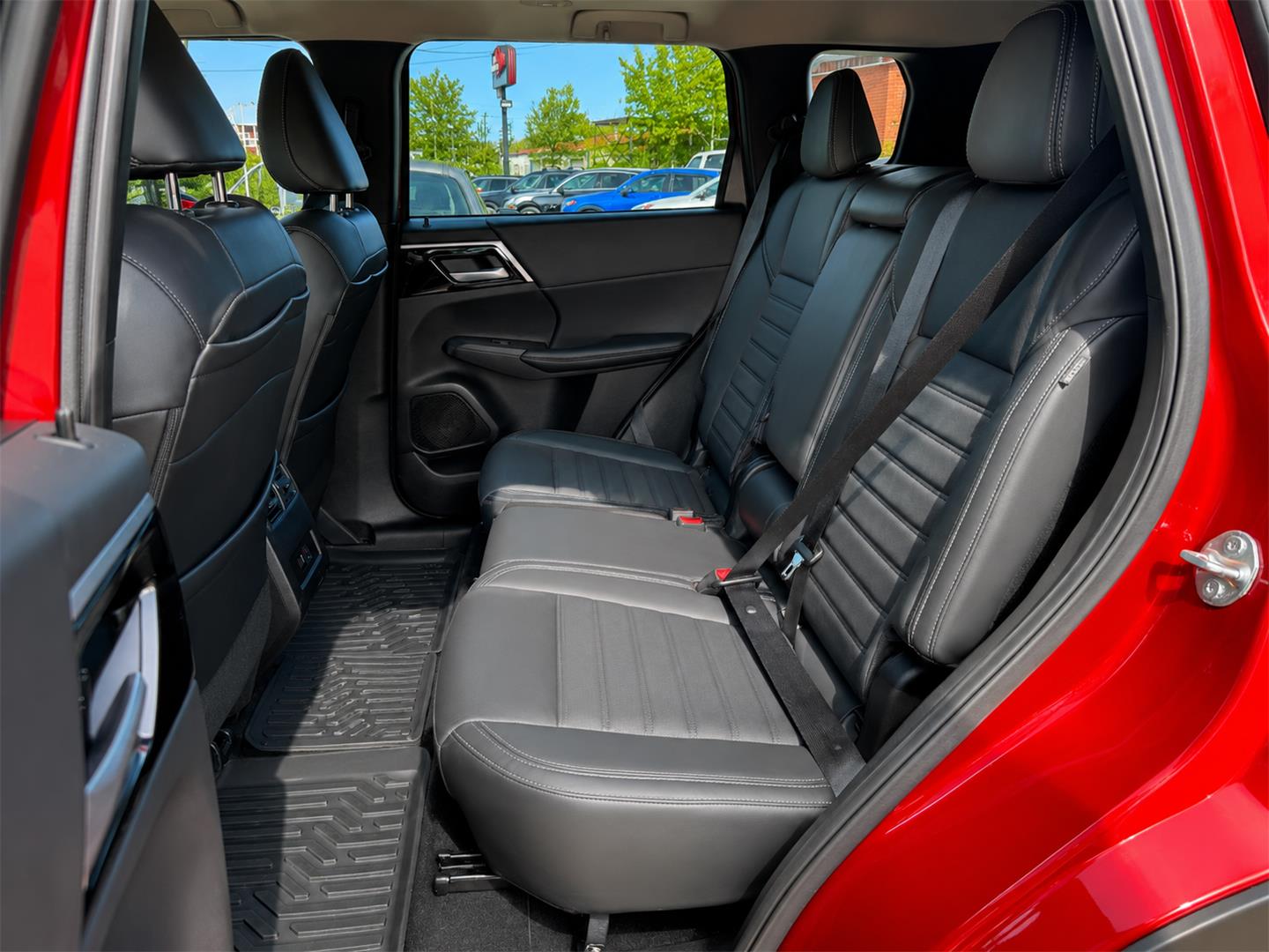 mitsubishi Outlander 2023 - 23
