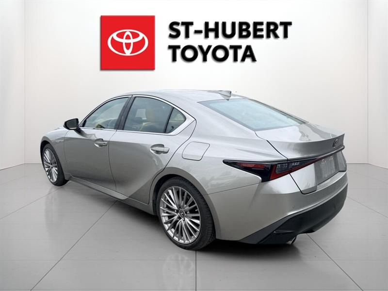 lexus IS 300 2021 - 3