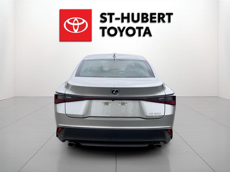 lexus IS 300 2021 - 4