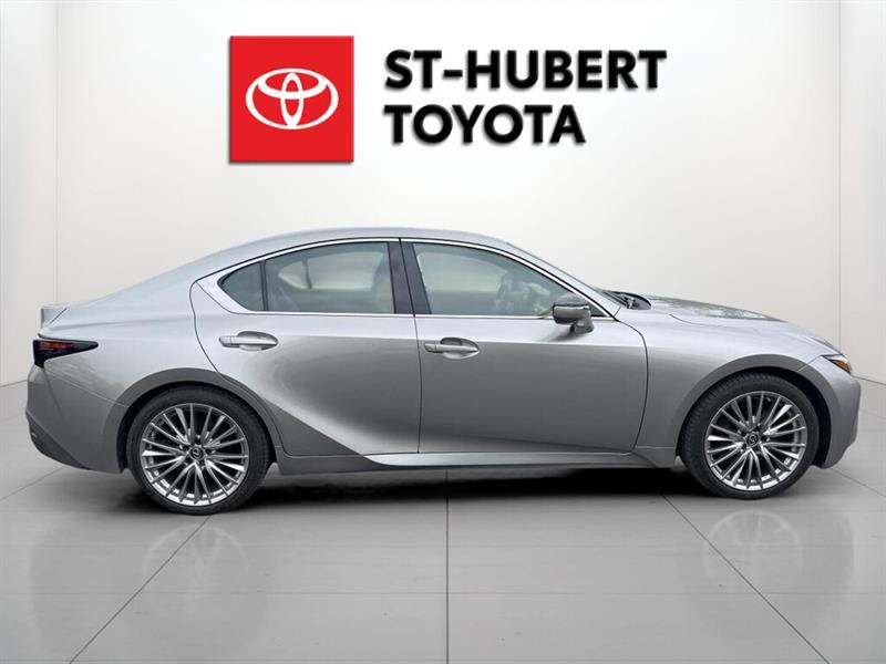 lexus IS 300 2021 - 6