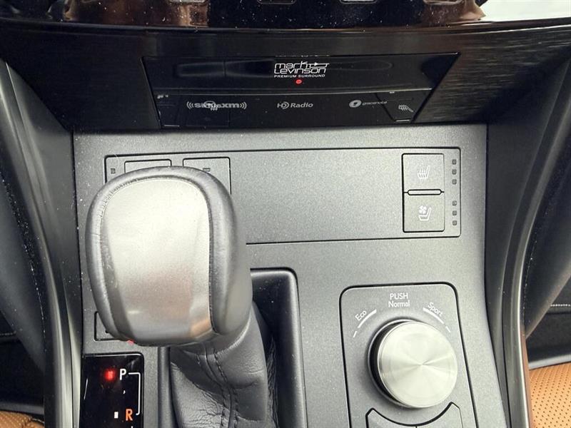 lexus IS 300 2021 - 21