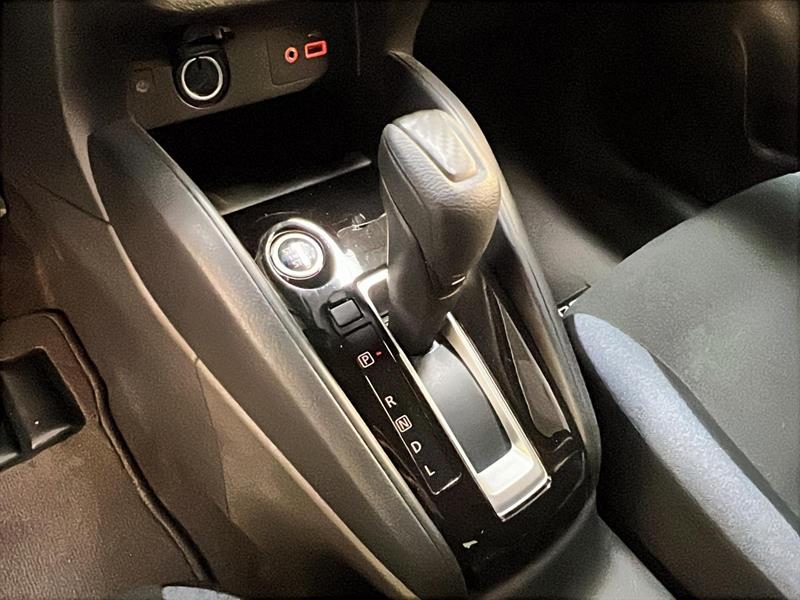nissan Versa 2025 - 13