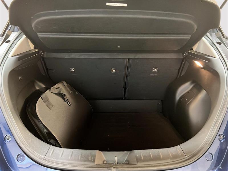 nissan LEAF 2023 - 12