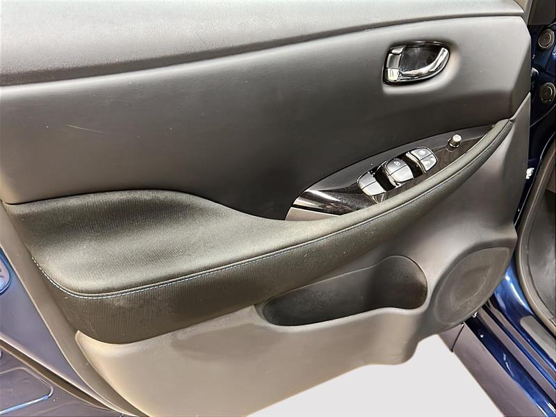 nissan LEAF 2023 - 23