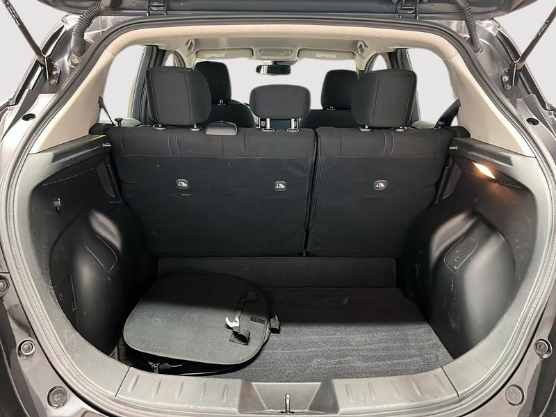 nissan LEAF 2023 - 12