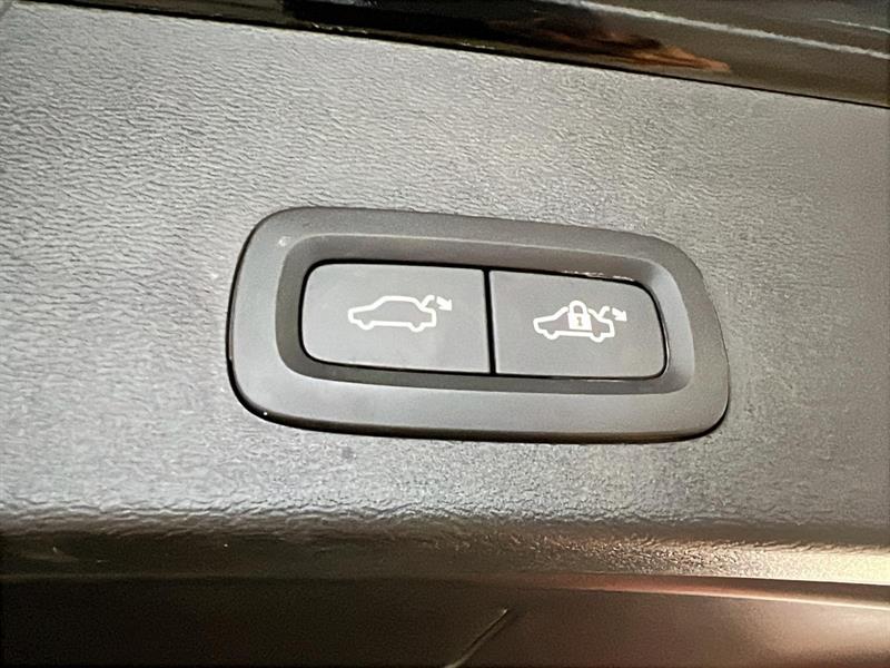 volvo XC40 2024 - 13