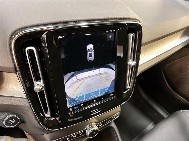 volvo XC40 2024 - 17