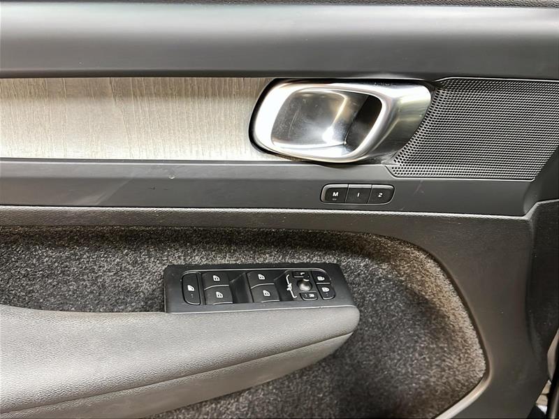 volvo XC40 2024 - 23