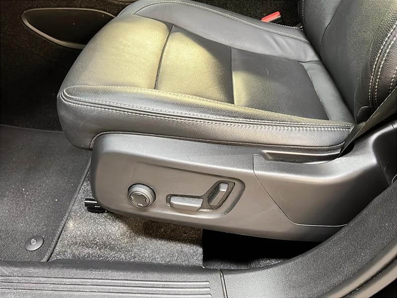 volvo XC40 2024 - 25