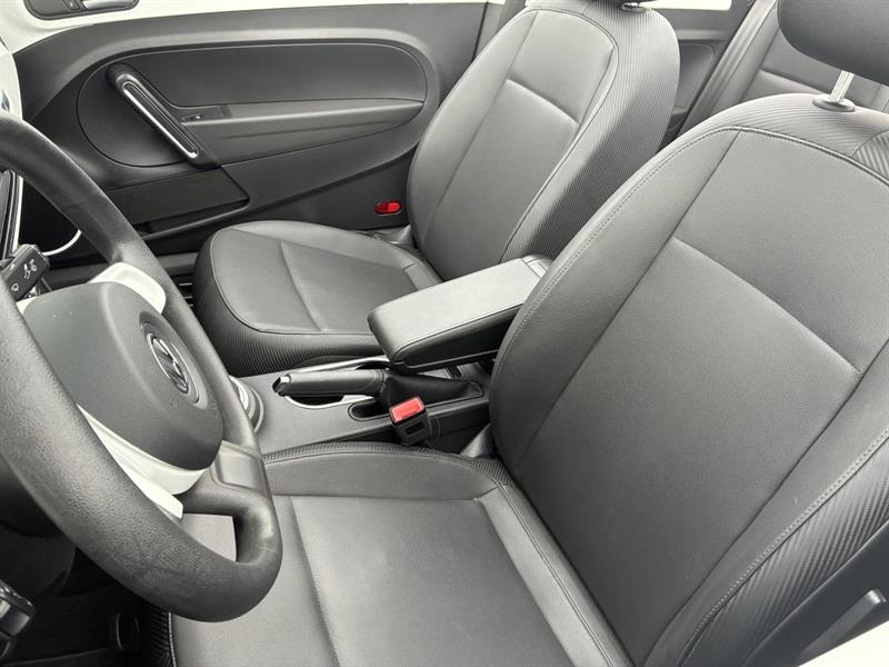 volkswagen Beetle Convertible 2015 - 12