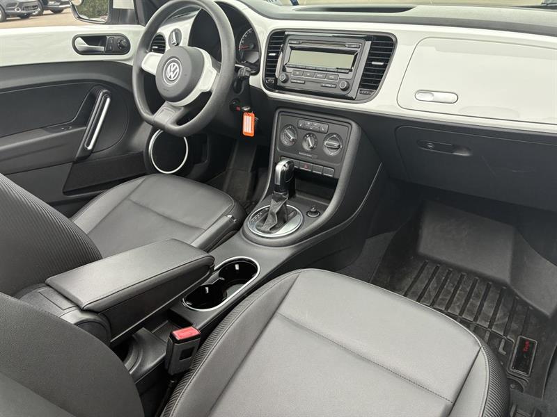 volkswagen Beetle Convertible 2015 - 17