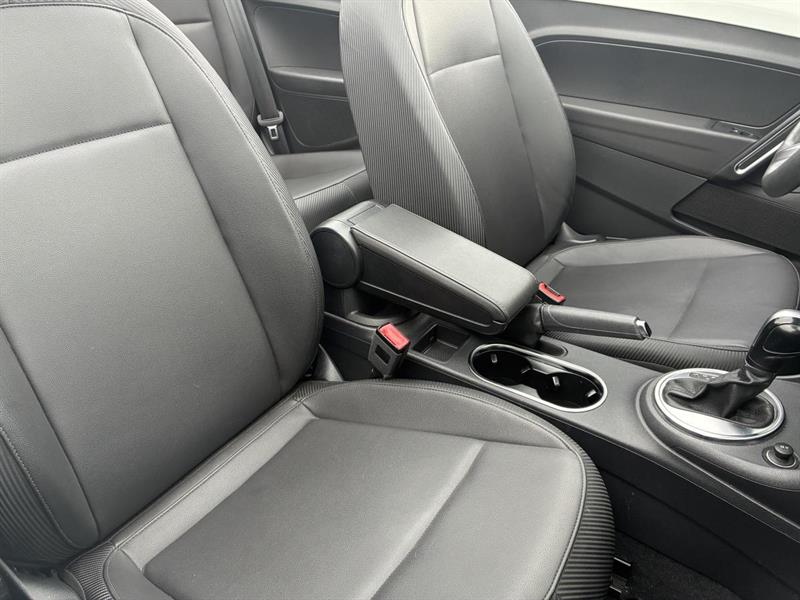 volkswagen Beetle Convertible 2015 - 18
