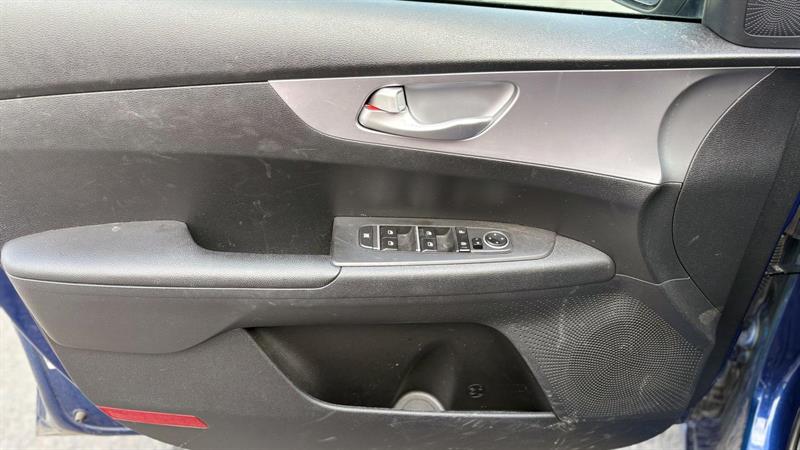 kia Forte 2022 - 10