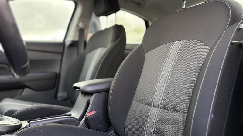 kia Forte 2022 - 11