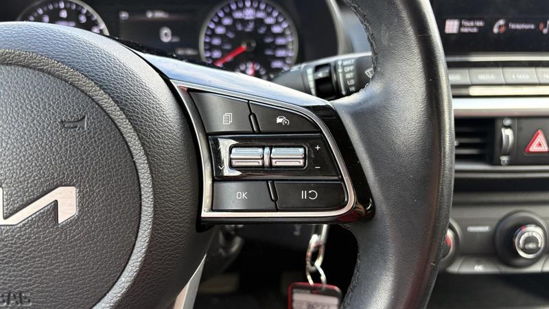 kia Forte 2022 - 16