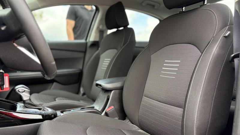 kia Forte 2020 - 9