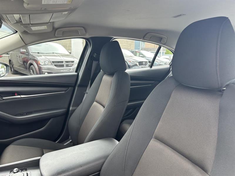 mazda Mazda3 2020 - 12