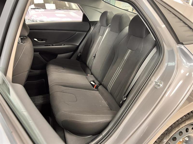 hyundai Elantra 2023 - 10