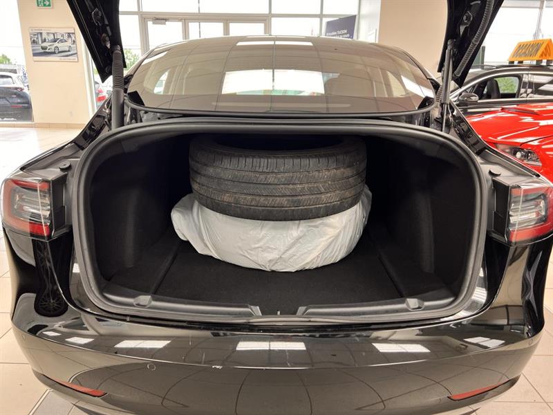 tesla Model 3 2021 - 8