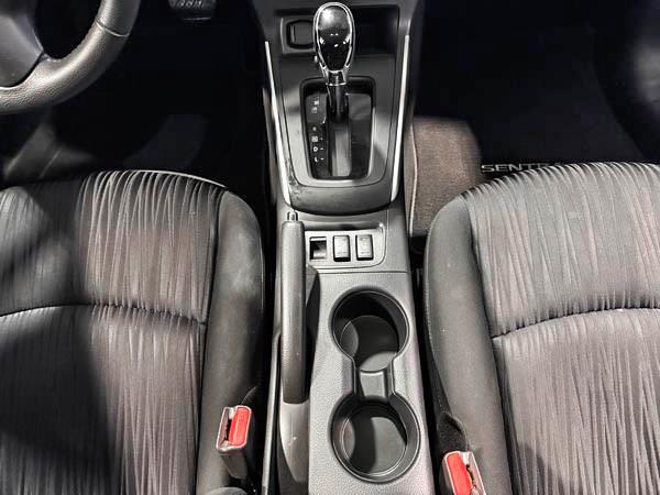 nissan Sentra 2019 - 23