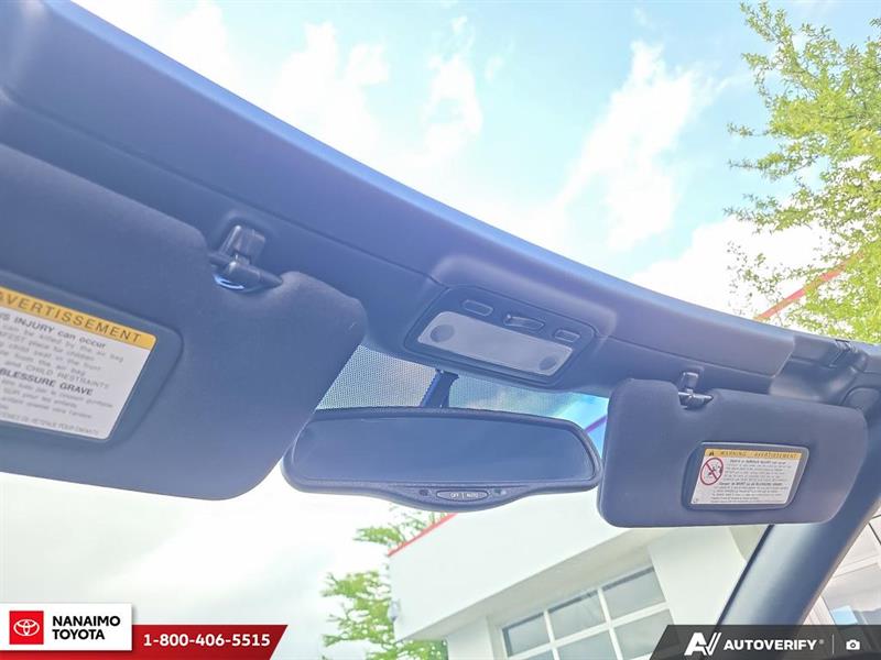 toyota Solara 2000 - 21