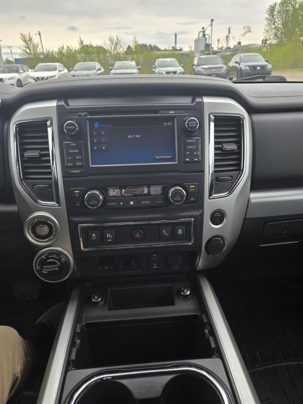 nissan Titan 2018 - 8