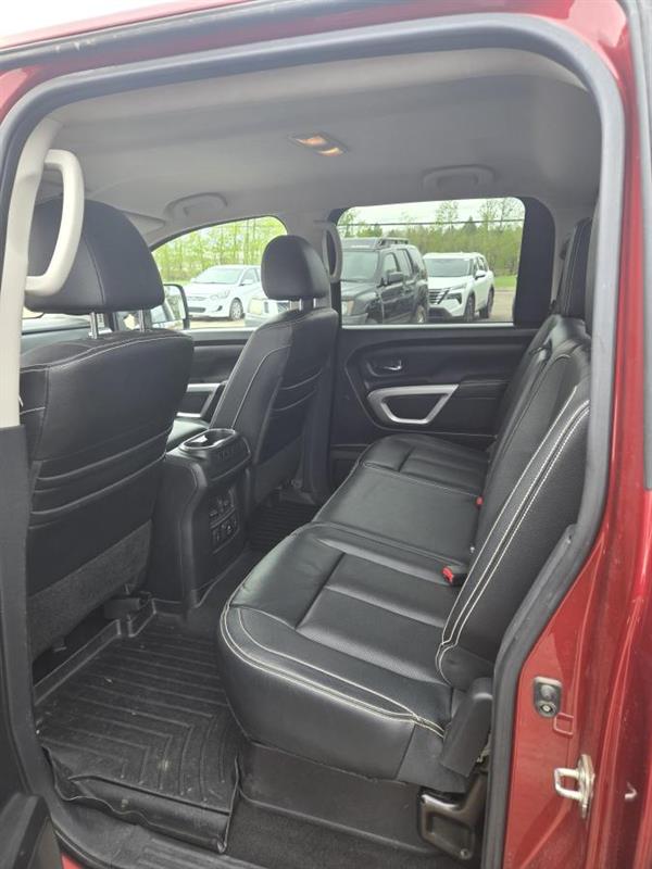 nissan Titan 2018 - 10