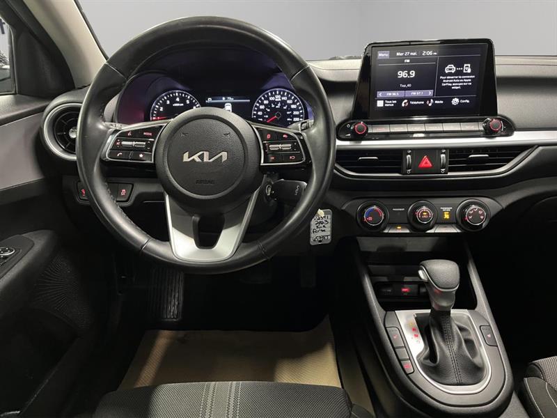 kia Forte 2023 - 13